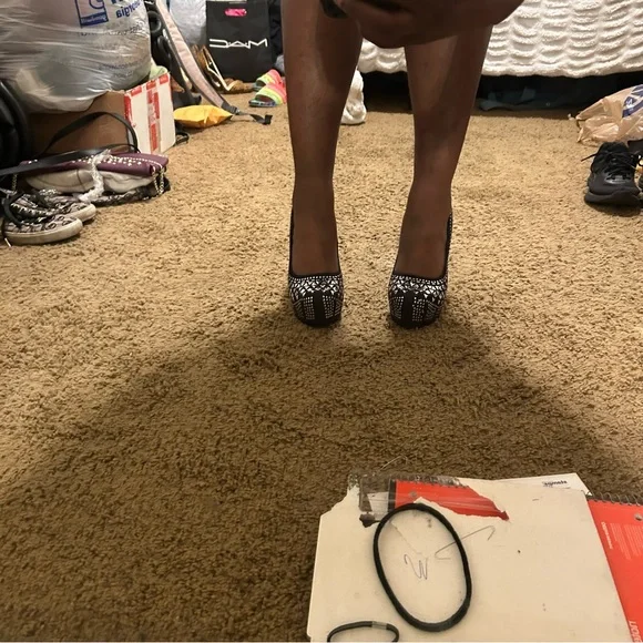 Hot y2k black silver studded high heels pumps 🖤 - Picture 9 of 16